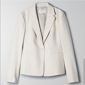 Aritzia Babaton Aria single-buttoned blazer